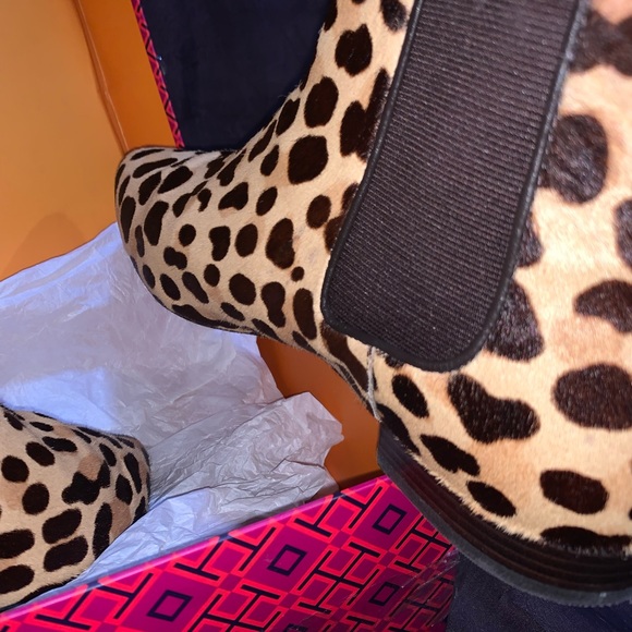 RARE, Tory Burch, Calf Hair Leopard Bootie, Sz 9 1/2 M, HARD TO FIND, EEUC - Picture 5 of 11